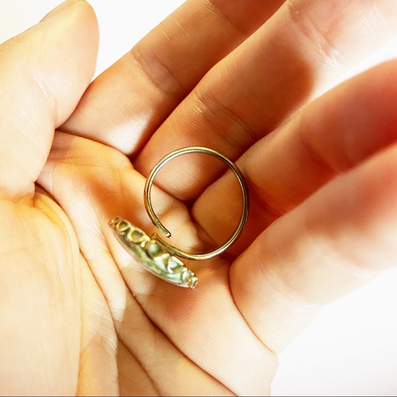 Vintage ceramic floral design ring adjustable size - Picture 5 of 6